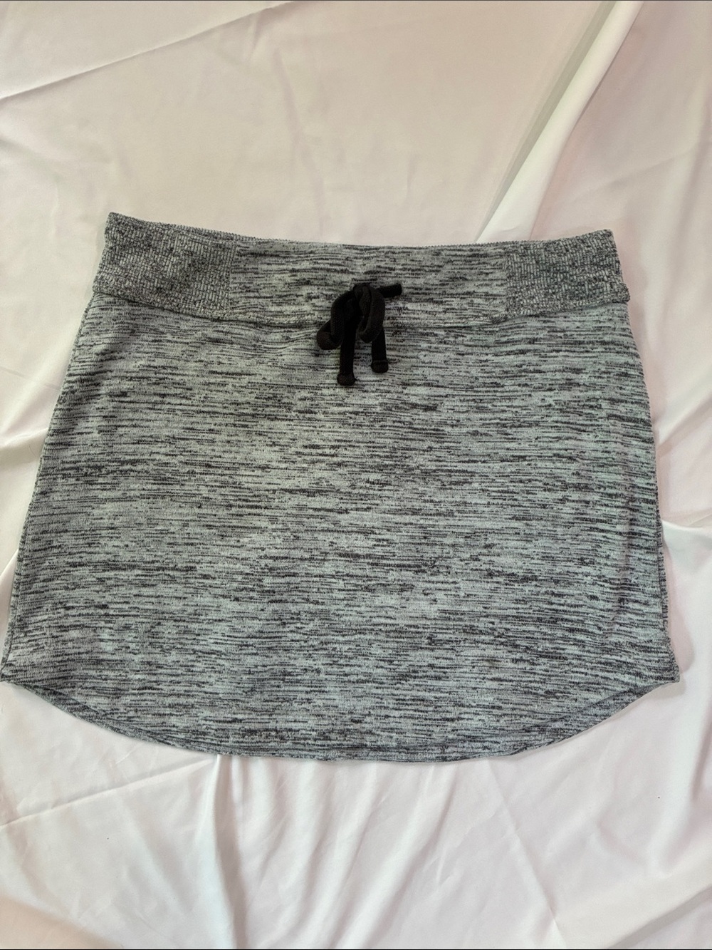 Athleta Gray Heather Knit Mini Skirt with Black Drawstring